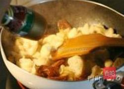 干煸臘味菜花的做法圖解7