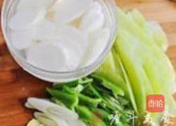 莴笋炒山药的做法图解1