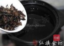 木耳山楂粥的做法图解4