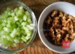 芹菜香菇粥的做法图解2