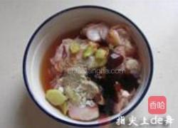 虫草花蒸滑鸡的做法图解1