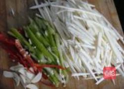 素炒茭白的做法图解1