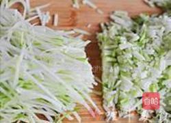 鲜肉萝卜包的做法图解1