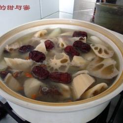 红枣莲藕汤的做法[图]