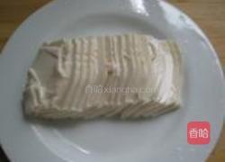 皮蛋豆腐的做法图解2