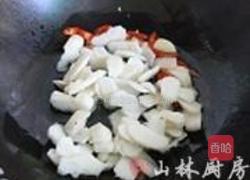 荸荠炒黑木耳的做法图解4