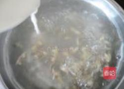 蛤蜊紫菜蛋花汤的做法图解2