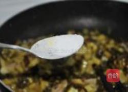 油渣酸菜的做法图解5