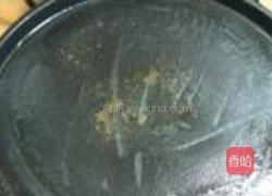 胡萝卜菜心煎饼的做法图解3