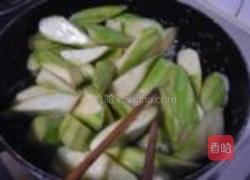 油面筋炒丝瓜的做法图解6