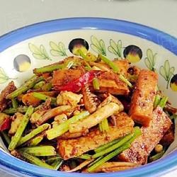 芹菜豆干炒鱿鱼须的做法[图]