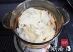 金银杏仁煲腐竹的做法图解5