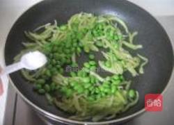 瓜皮肉丝炒毛豆的做法图解6
