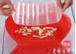 缤纷烤鸡腿的做法图解2