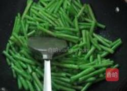 青椒炒豆角的做法图解3