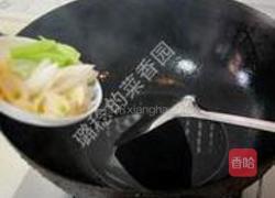 手撕包菜的做法图解2