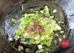 腐竹鲜蘑烧白菜的做法图解3