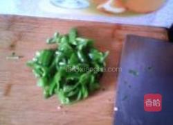 辣炒生菜梗的做法图解3