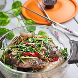 微波辫子鱼的做法[图]