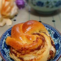 豆沙卷面包的做法[图]