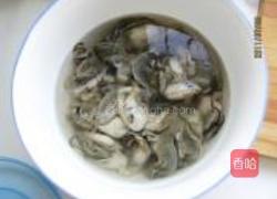 海蛎豆腐汤的做法图解2