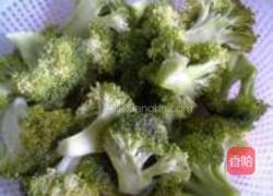 清炒西兰花的做法图解1