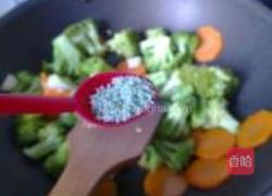 清炒西兰花的做法图解9