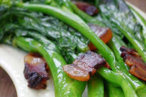 芥蓝炒腊肉