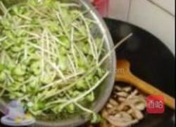 青豆苗炒肉的做法图解7