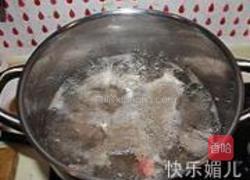 西红柿炖牛腩的做法图解4