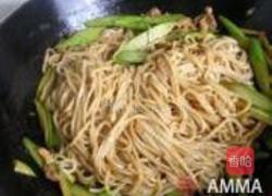 芦笋肉丝炒面的做法图解8