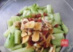 酸甜辣黄瓜的做法图解8