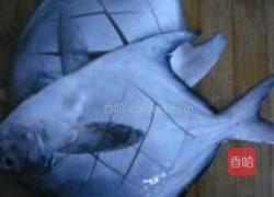 清蒸鲳鱼的做法图解1