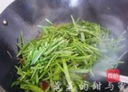 小河虾炒韭菜的做法图解6