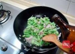 扁豆焖面的做法图解2