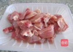 毛豆米烧鸡腿的做法图解1