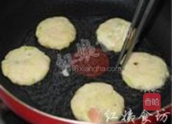 香煎土豆虾仁饼的做法图解13