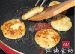 香煎土豆虾仁饼的做法图解14