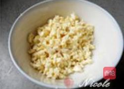 滋味素酿红椒的做法图解1