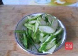 虾皮丝瓜汤的做法图解2