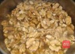 碳烧桃仁的做法图解3