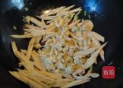 青椒豆丹腐竹的做法图解8