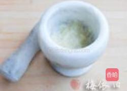 老油条拌黄瓜的做法图解1