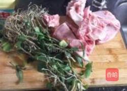 石斛猪骨汤的做法图解1