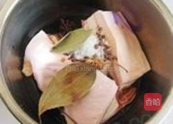 腊肉胡萝卜焖饭的做法图解1