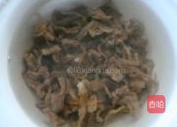 线椒炒萝卜干的做法图解1