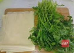 香菜干豆腐卷的做法图解1