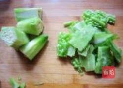冰脆爽口苦瓜的做法图解3