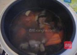 茭白红萝卜炖排骨的做法图解6