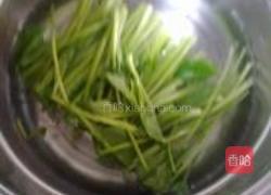 菠菜拌饭的做法图解1